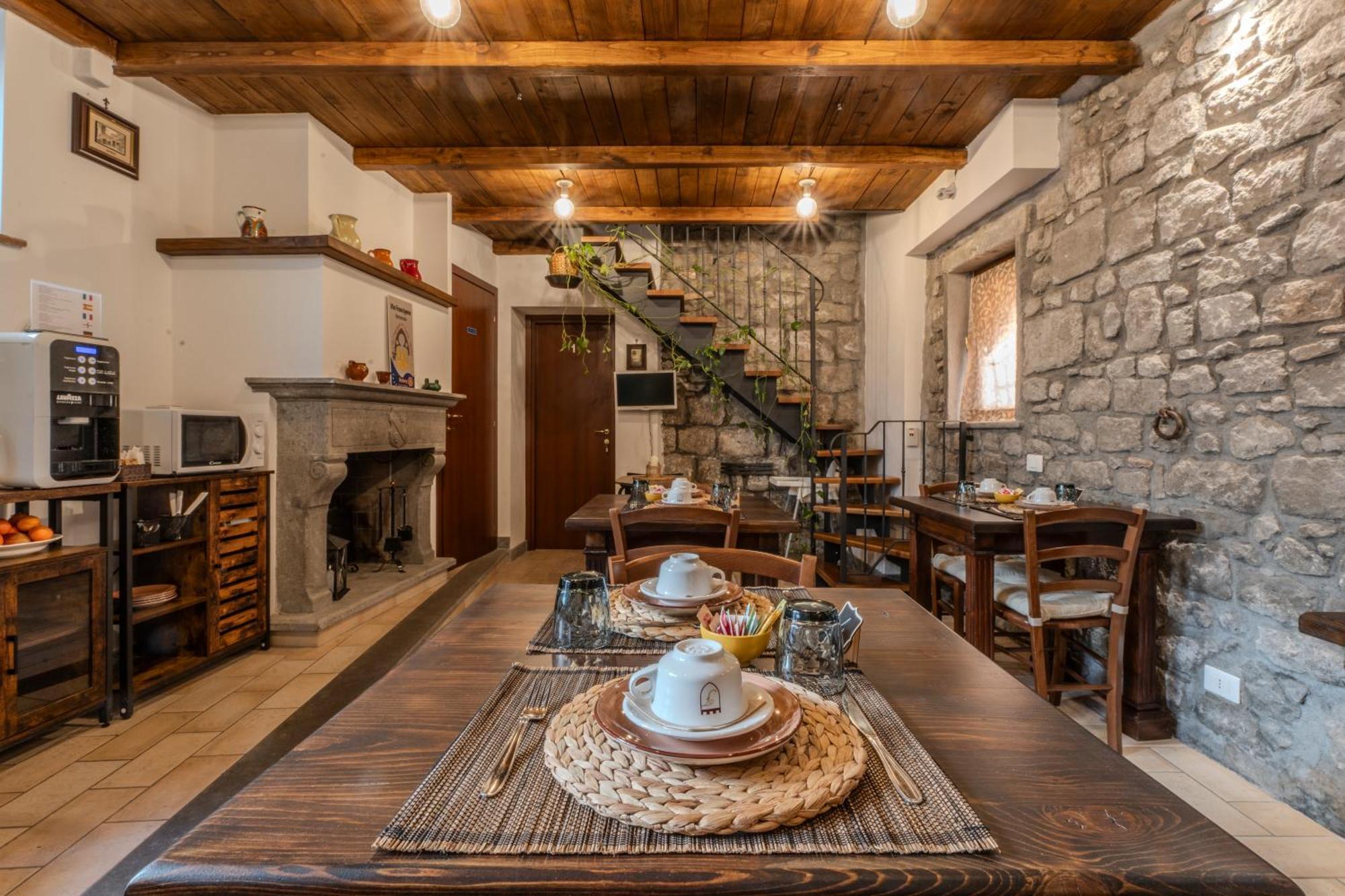 Il Richiastro Medievale Viterbo Exterior foto